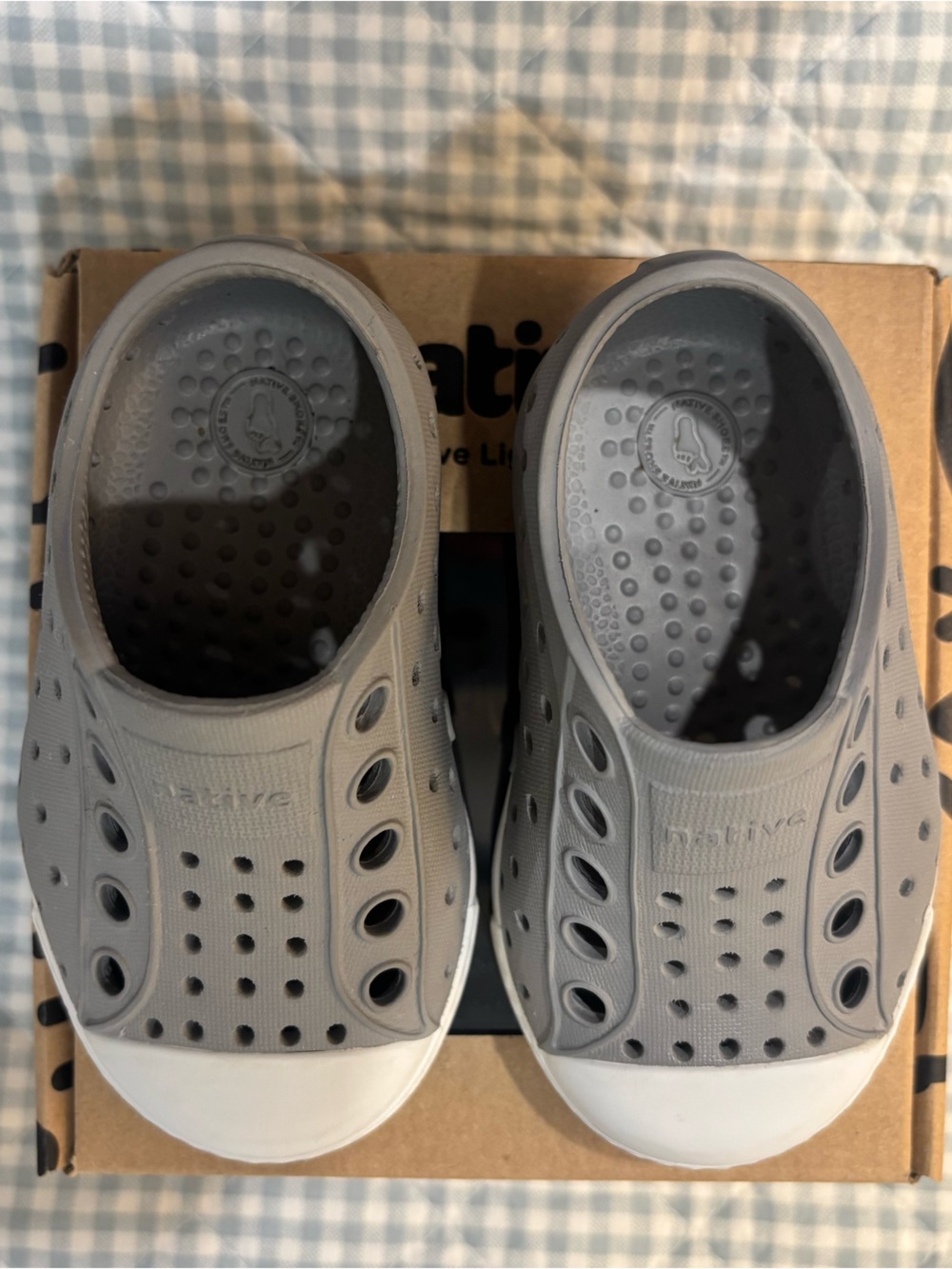 Native Jefferson Sneakers - Picture 2 of 8